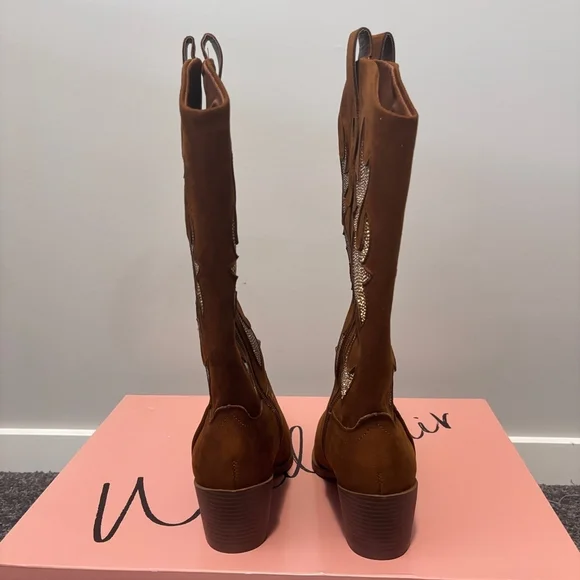 Wild Pair Women's Size 6.5 Brown Suede Cowboy Boots w/ Gold Crystals NIB - Picture 9 of 13